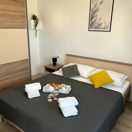 Apartman Ana Leilighet Crno Eksteriør bilde